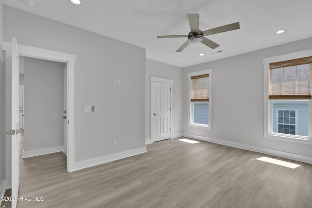 228 NE 38th Street, Oak Island, NC 28465