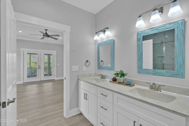 228 NE 38th Street, Oak Island, NC 28465