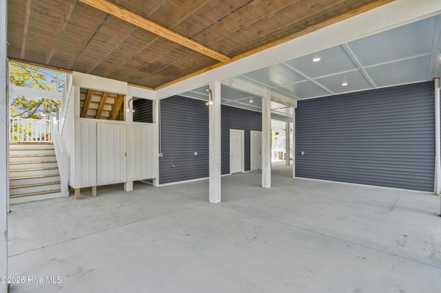 228 NE 38th Street, Oak Island, NC 28465