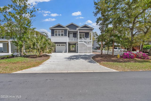 228 NE 38th Street, Oak Island, NC 28465