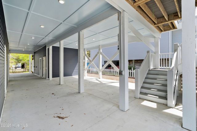 228 NE 38th Street, Oak Island, NC 28465