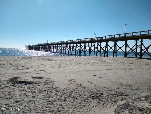 228 NE 38th Street, Oak Island, NC 28465