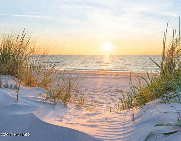 228 NE 38th Street, Oak Island, NC 28465