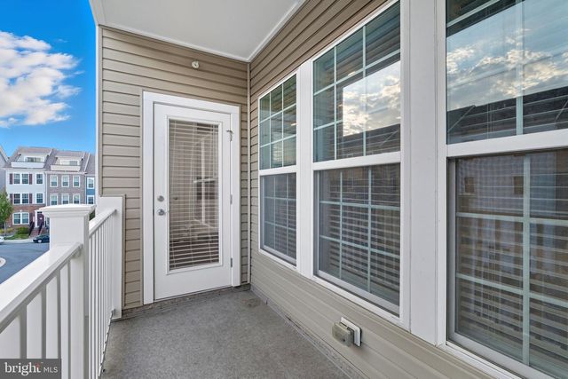 23516-H OVERLOOK PARK DR #D8, Clarksburg, MD 20871