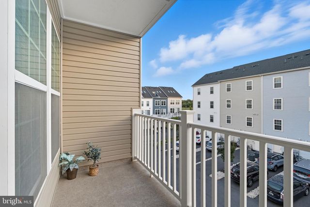 23516-H OVERLOOK PARK DR #D8, Clarksburg, MD 20871