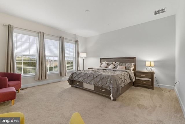 23516-H OVERLOOK PARK DR #D8, Clarksburg, MD 20871