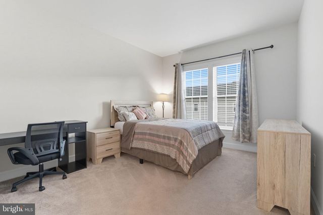 23516-H OVERLOOK PARK DR #D8, Clarksburg, MD 20871