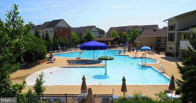 23516-H OVERLOOK PARK DR #D8, Clarksburg, MD 20871