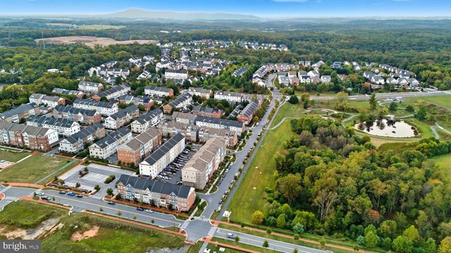 23516-H OVERLOOK PARK DR #D8, Clarksburg, MD 20871