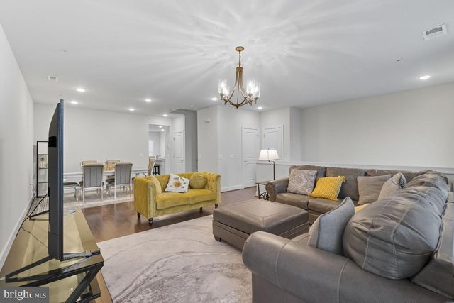 23516-H OVERLOOK PARK DR #D8, Clarksburg, MD 20871