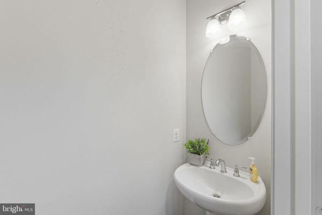 23516-H OVERLOOK PARK DR #D8, Clarksburg, MD 20871