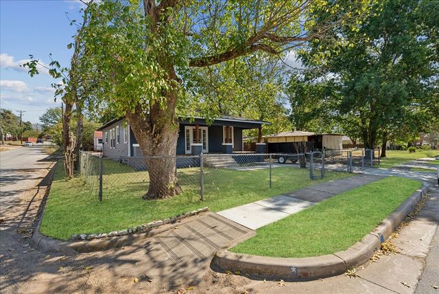 3001 Louise Street, Fort Worth, TX 76112