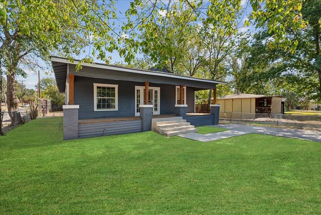 3001 Louise Street, Fort Worth, TX 76112