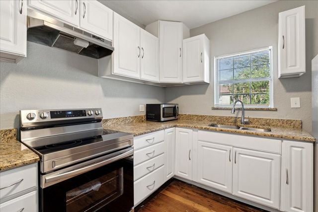 3001 Louise Street, Fort Worth, TX 76112