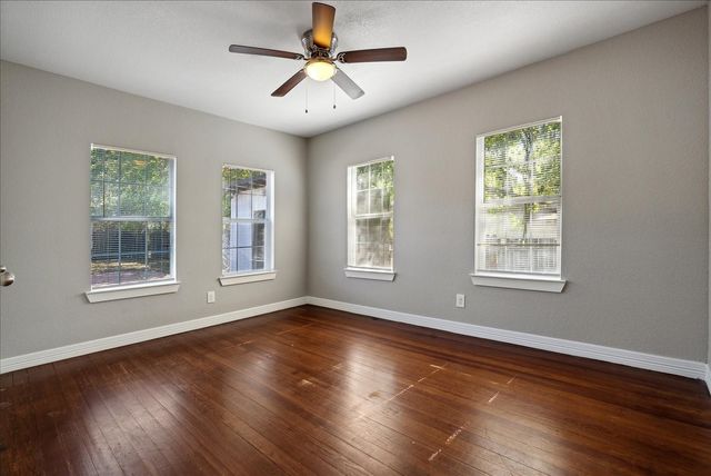 3001 Louise Street, Fort Worth, TX 76112