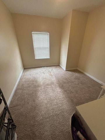 206 Lamplight Court, Delaware, OH 43015