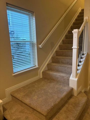 206 Lamplight Court, Delaware, OH 43015