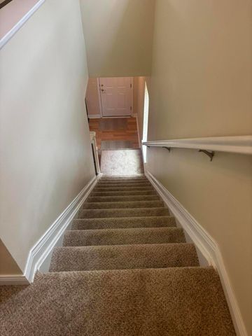 206 Lamplight Court, Delaware, OH 43015