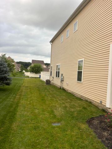 206 Lamplight Court, Delaware, OH 43015