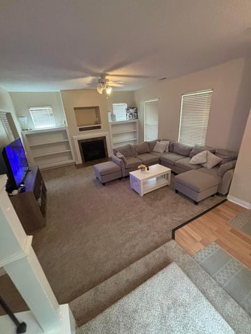 206 Lamplight Court, Delaware, OH 43015
