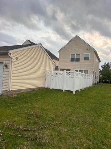 206 Lamplight Court, Delaware, OH 43015