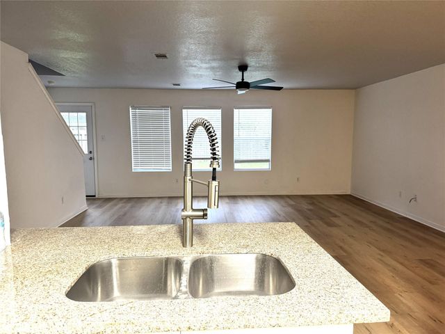 5615 Darby Square Trail, Houston, TX 77084