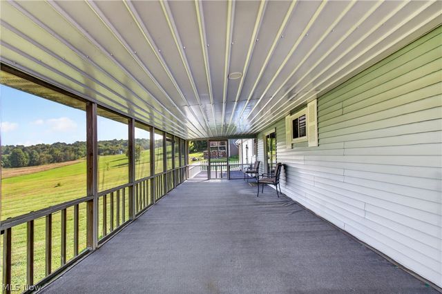 3865 Seeman Street SW, East Sparta, OH 44626