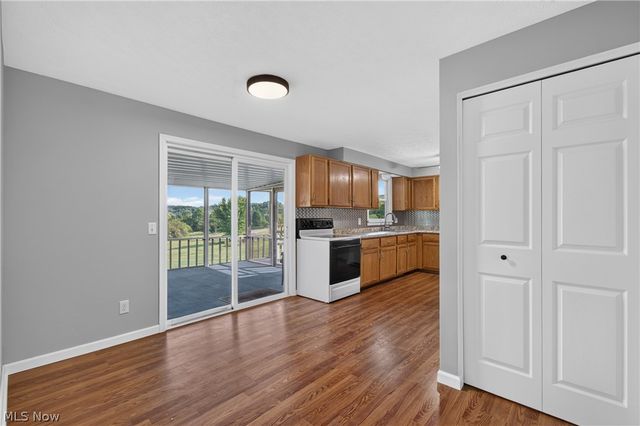 3865 Seeman Street SW, East Sparta, OH 44626