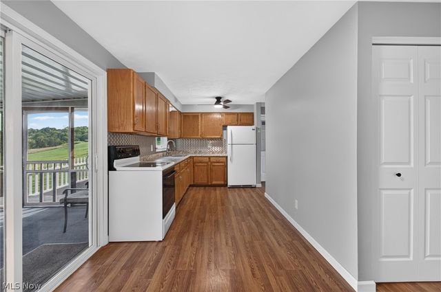 3865 Seeman Street SW, East Sparta, OH 44626