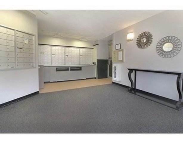 200 Swanton St 412, Winchester, MA 01890