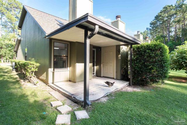 7224 Lago Vista Ct, Pensacola, FL 32506