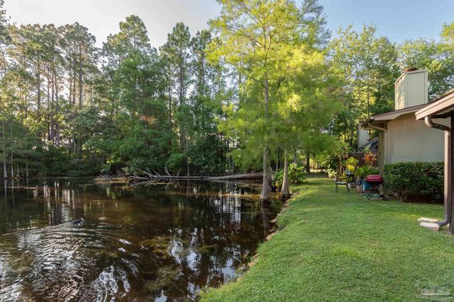 7224 Lago Vista Ct, Pensacola, FL 32506