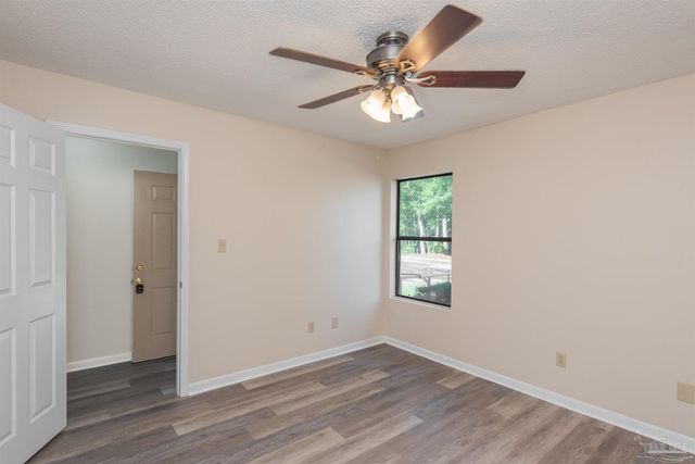 7224 Lago Vista Ct, Pensacola, FL 32506