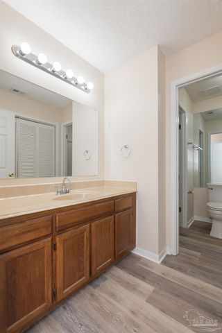 7224 Lago Vista Ct, Pensacola, FL 32506