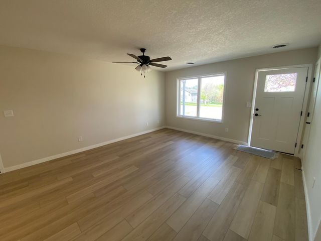 4608 Manor Brook Drive NW, Rochester, MN 55901