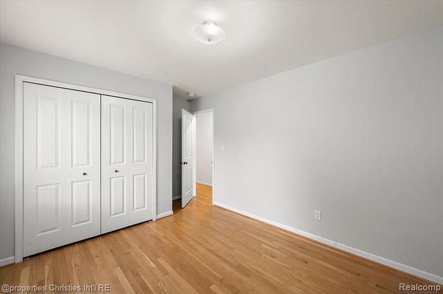 2985 Summervale Lane, Bloomfield Hills, MI 48301