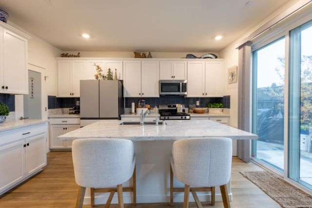 1612 Aleppo Ln, Sacramento, CA 95834