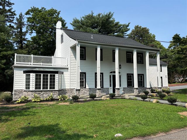 28 Wayaawi Avenue, Bayville, NY 11709