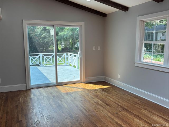28 Wayaawi Avenue, Bayville, NY 11709
