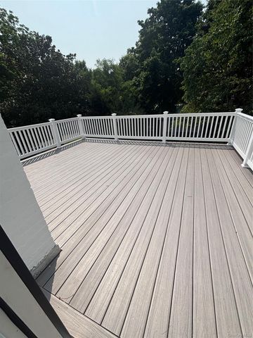 28 Wayaawi Avenue, Bayville, NY 11709