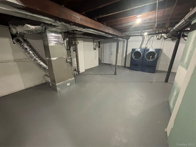 28 Wayaawi Avenue, Bayville, NY 11709