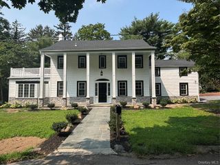 28 Wayaawi Avenue, Bayville, NY 11709