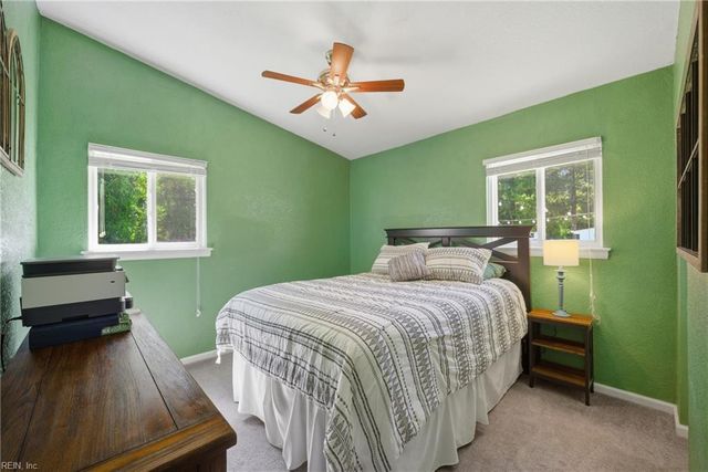 425 Beacon Hill CIR, Norfolk, VA 23502