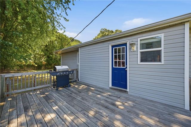425 Beacon Hill CIR, Norfolk, VA 23502