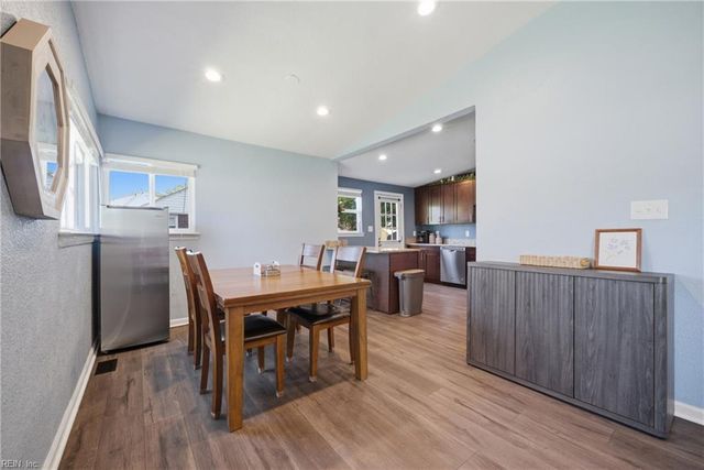 425 Beacon Hill CIR, Norfolk, VA 23502
