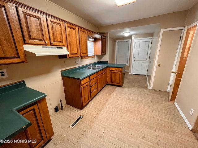 859 National Avenue, Toledo, OH 43609