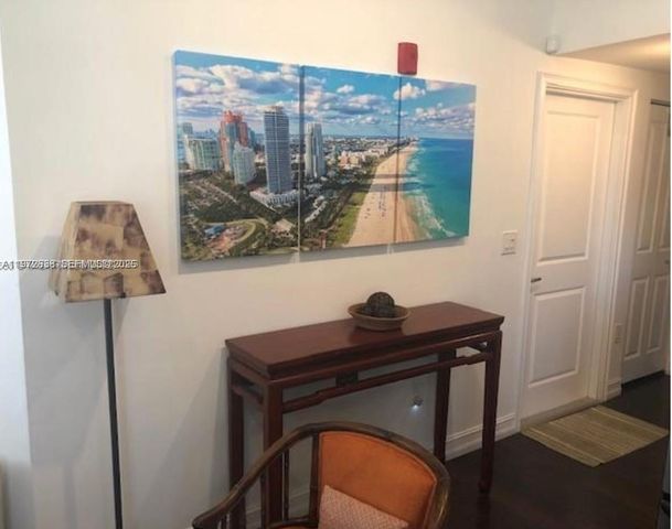 601 11th St 207, Miami Beach, FL 33139