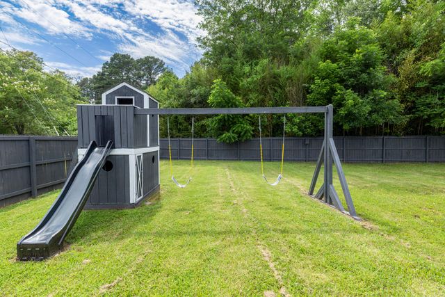 2435 Graysville Road, Ringgold, GA 30736