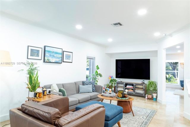 9717 SW 93rd Ter, Miami, FL 33176