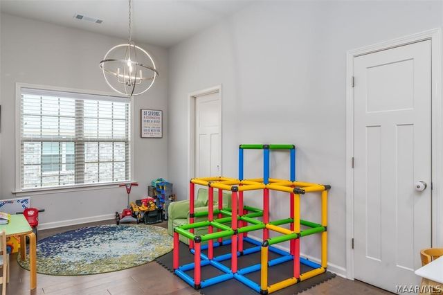 9290 CRESCENT LODGE Circle, Pike Road, AL 36064